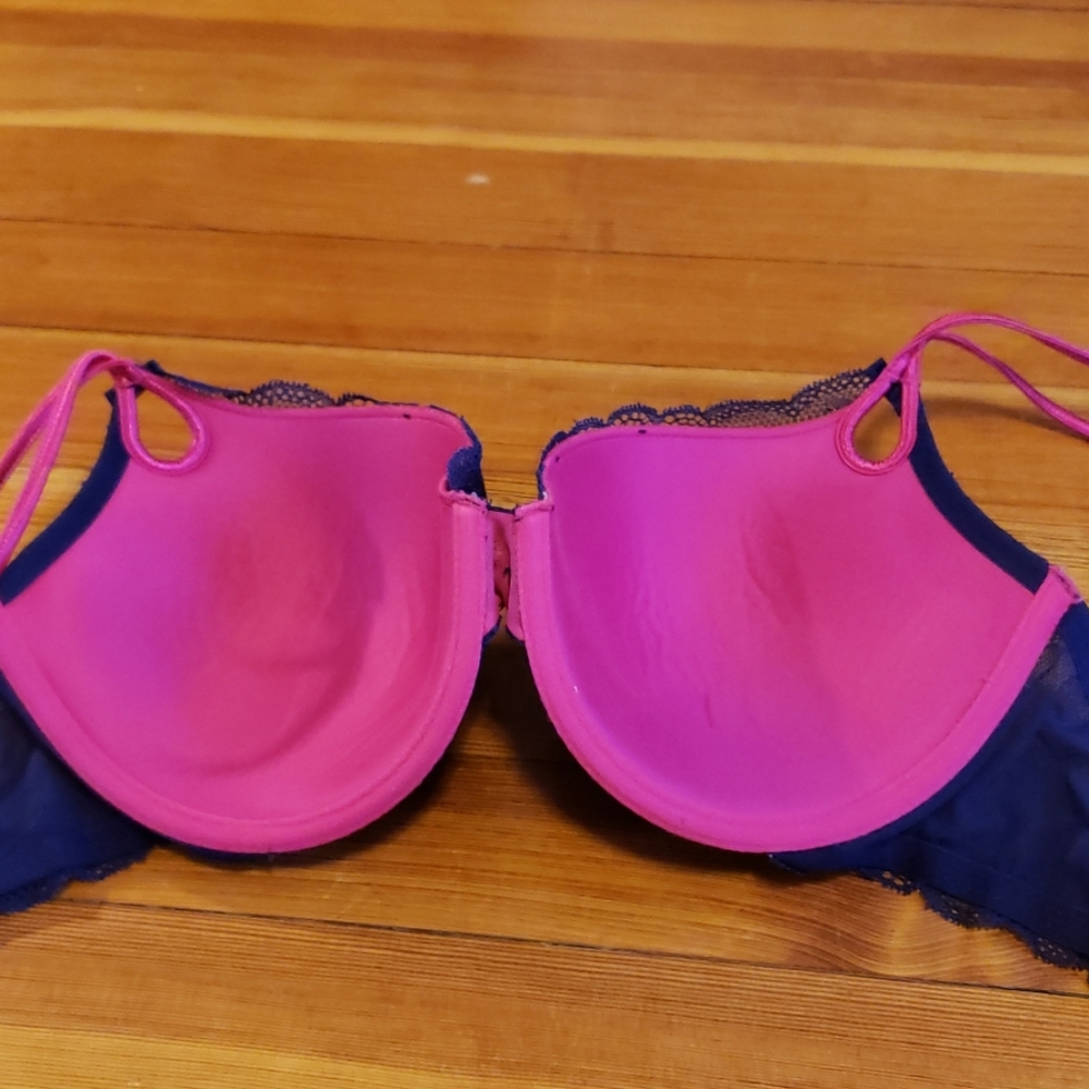 Victoria secret pink and blue bra - Picture 3 of 4
